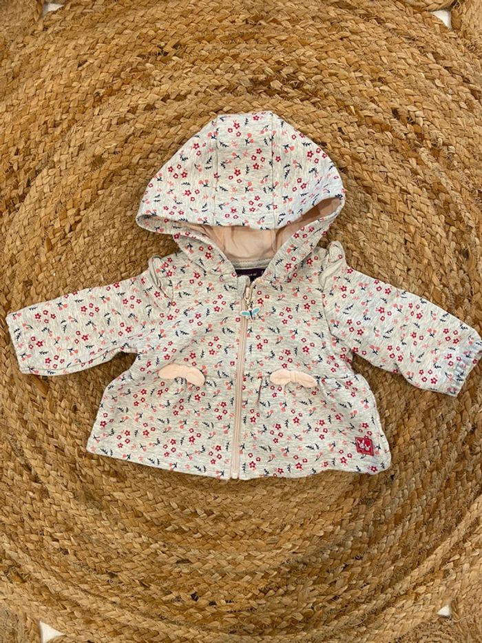 Pull à capuche bébé 3 mois
