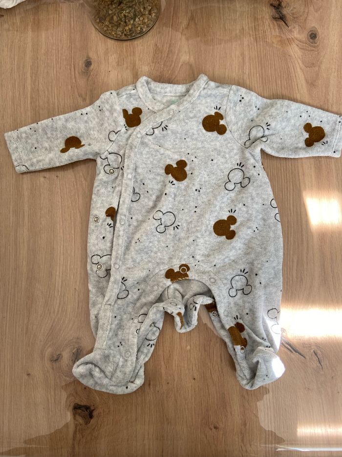 Pyjama 1 mois - photo numéro 9