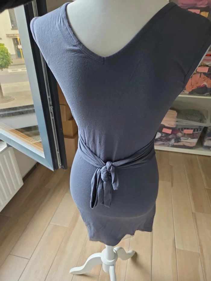 Robe- robe légère-grise - photo numéro 5