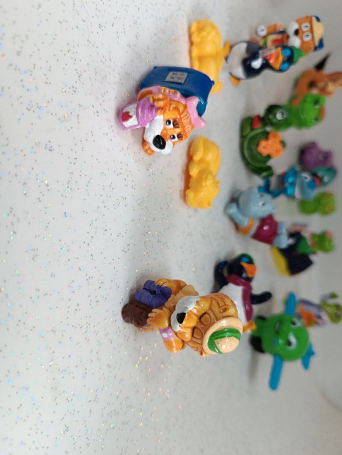 Kinder Ferrero figurine Figure dino lion grenouille requin pingouin tortue hippopotame crocos - photo numéro 2