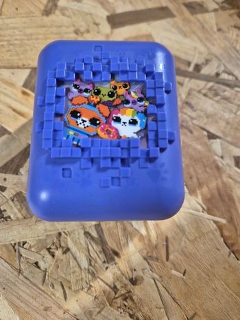 Jeu électronique violet  bitzee mon animal interactif 3D