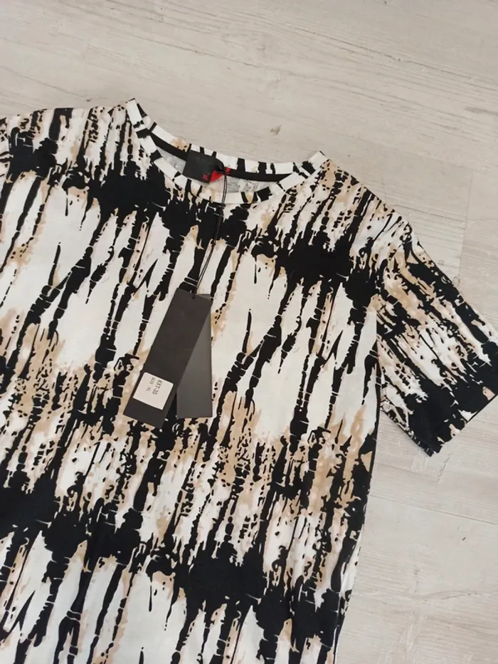 Tee shirt noir et beige homme L - photo numéro 2