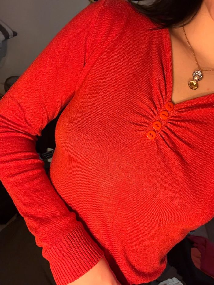 Pull fin rouge - photo numéro 4