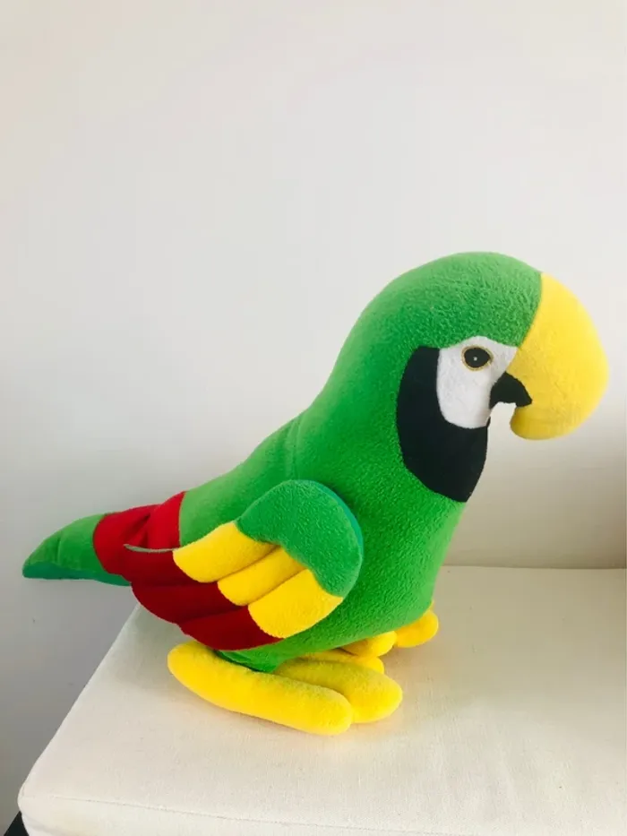 Peluche perroquet ara vert jaune rouge noir
