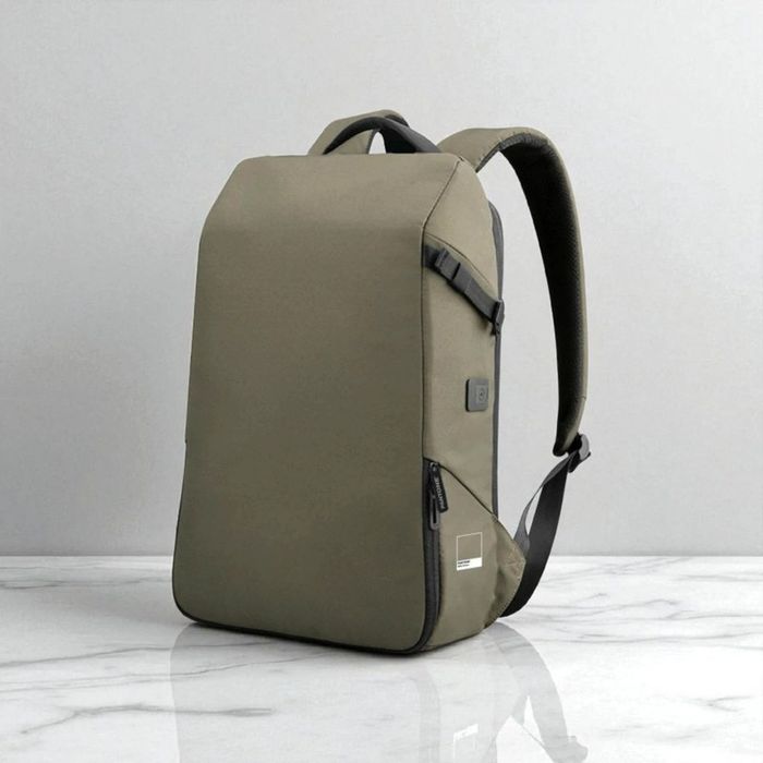 Sac à dos connecté avec sac isotherme recyclé 15L - Pantone