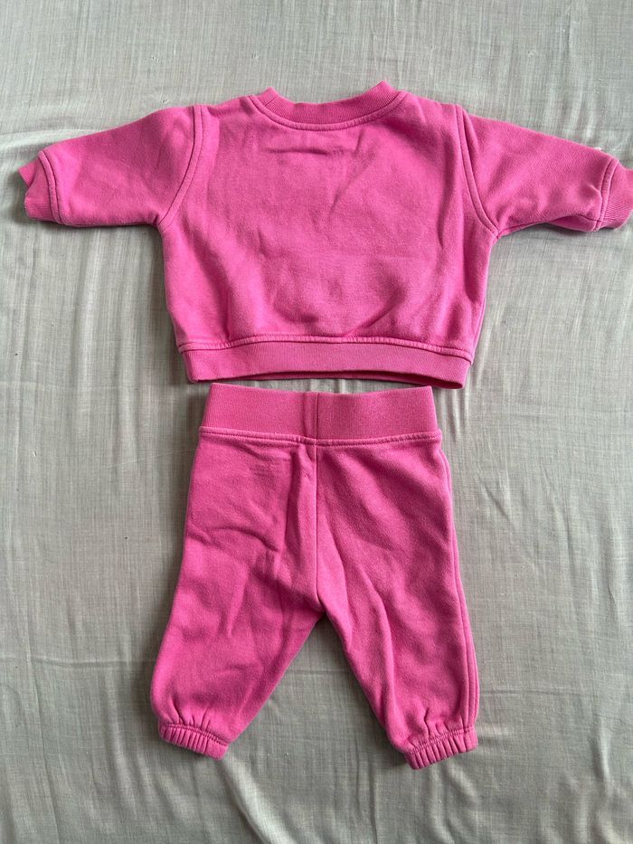 Ensemble jogging GAP Fushia 3-6 mois - photo numéro 2