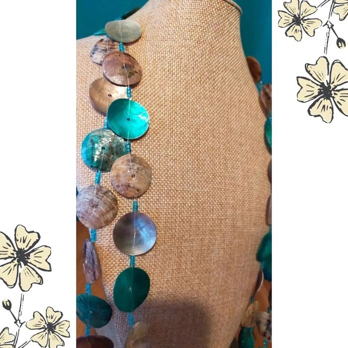 Parure collier long & boucles en nacre bleu et marron – style bohème - photo numéro 6