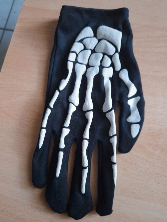 Gants squelette - photo numéro 3