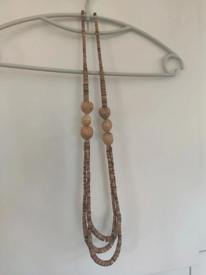Collier perle en bois