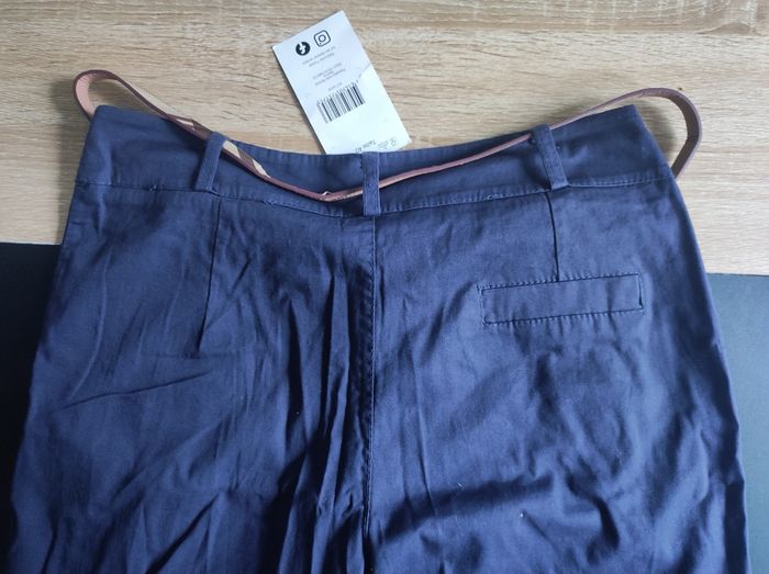 Pantalon bleu marine avec ceinture - photo numéro 5