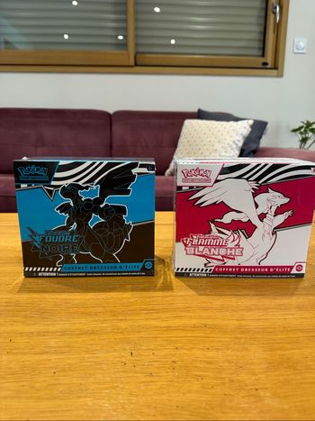 ETB Pokémon Foudre Noire et Flamme Blanche EV10.5