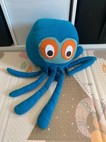 Grosse peluche pieuvre Ferm Living kids