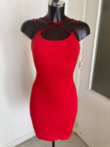 Robe moulante tendance taille 36/38