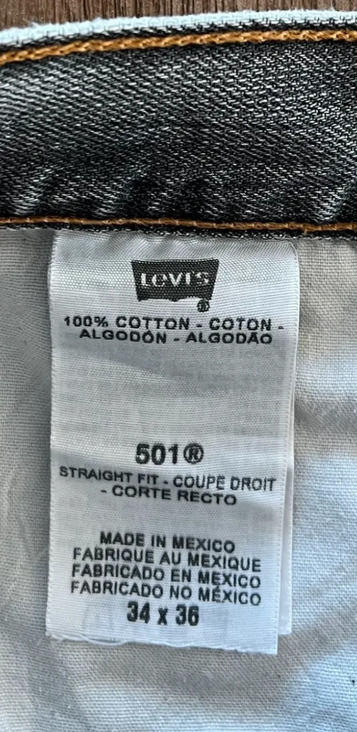 Jean/pantalon gris clair Levi's 501 pour homme, taille : W 34 L 36 (44 taille française) - photo numéro 6