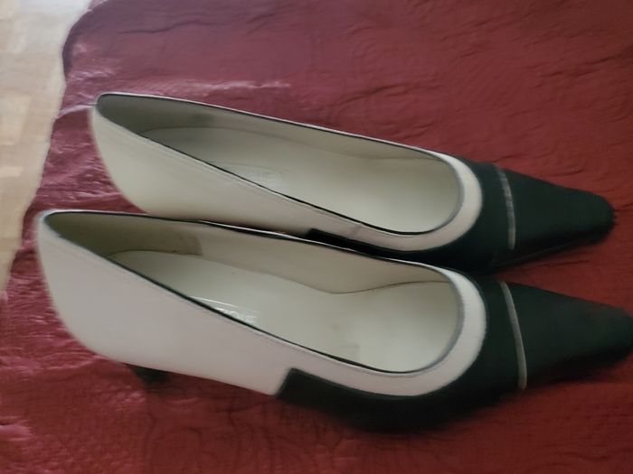 Chaussures neuves - photo numéro 2