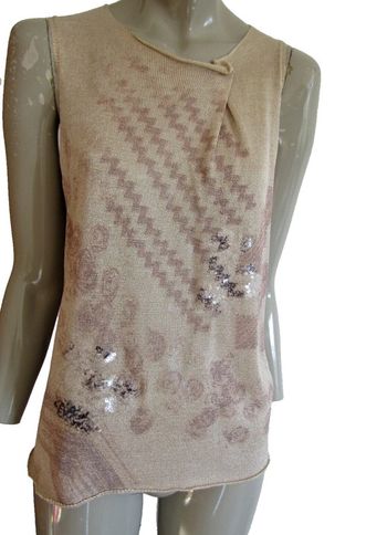 top tunique couleur beige avec fils dorés brillants marque manila grace taille indiquée 2 = 38/40