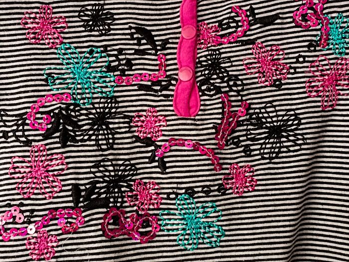 Lot de 2 tee-shirts fille en 6 ans 116 cm - photo numéro 4