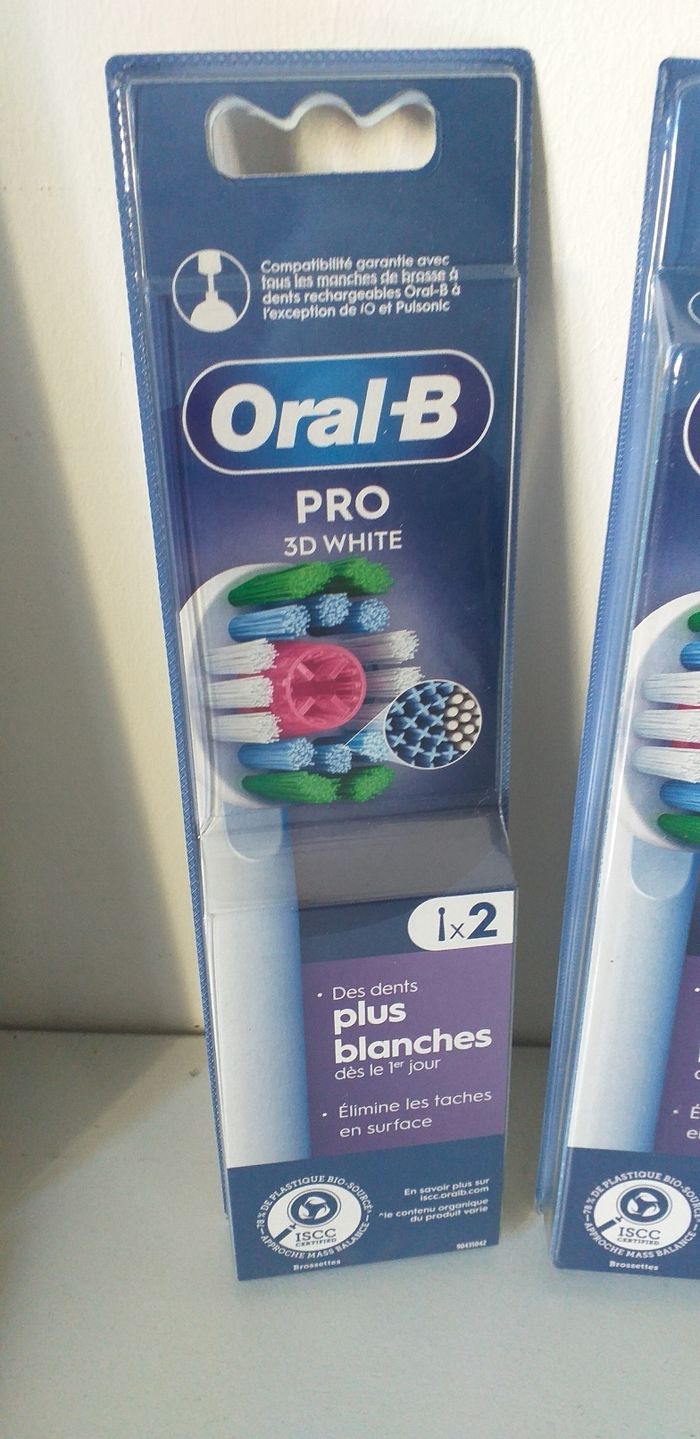 Lot de 6 brossettes 3D white  oral-B pro - photo numéro 3