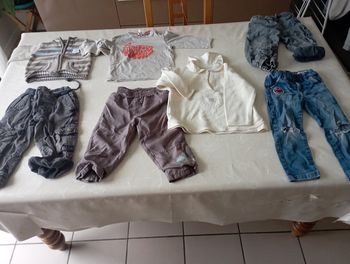 Lot 7 PCS marques diverses 24 mois et 3 ans 10€