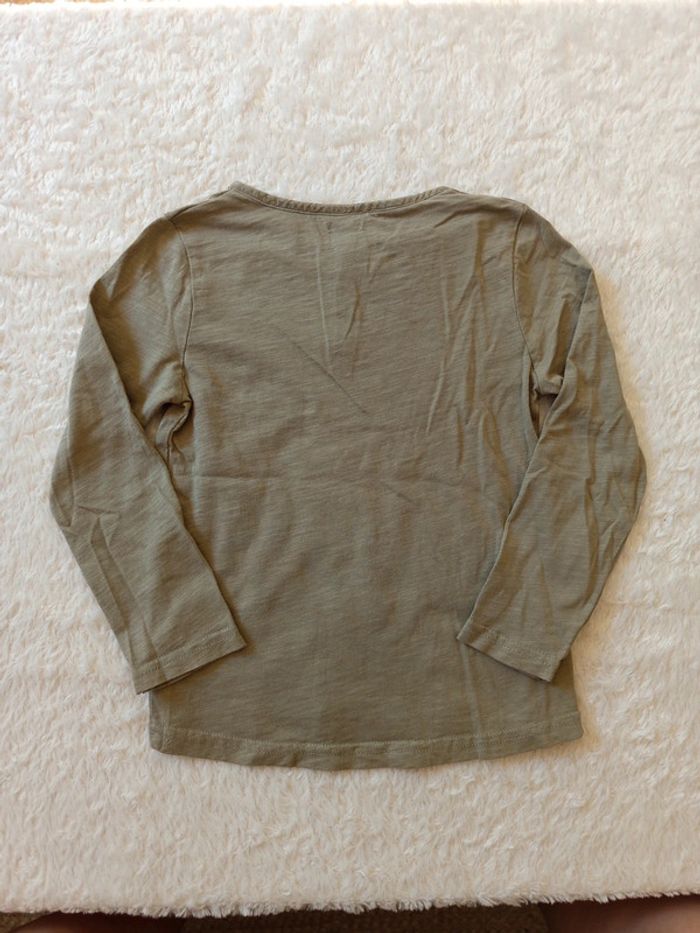 T-shirt manches longues col tunisien Kiabi en 6 ans - photo numéro 4