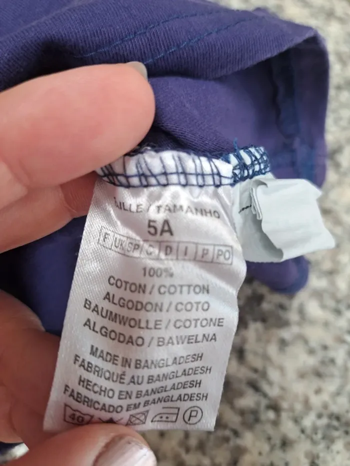 Tee-shirt "heureux" (5 ans) - photo numéro 5
