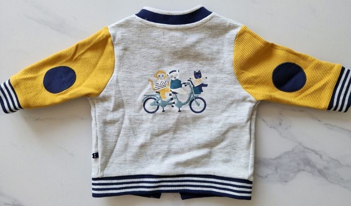 Veste grise et jaune Obaïbi 6 mois - photo numéro 3