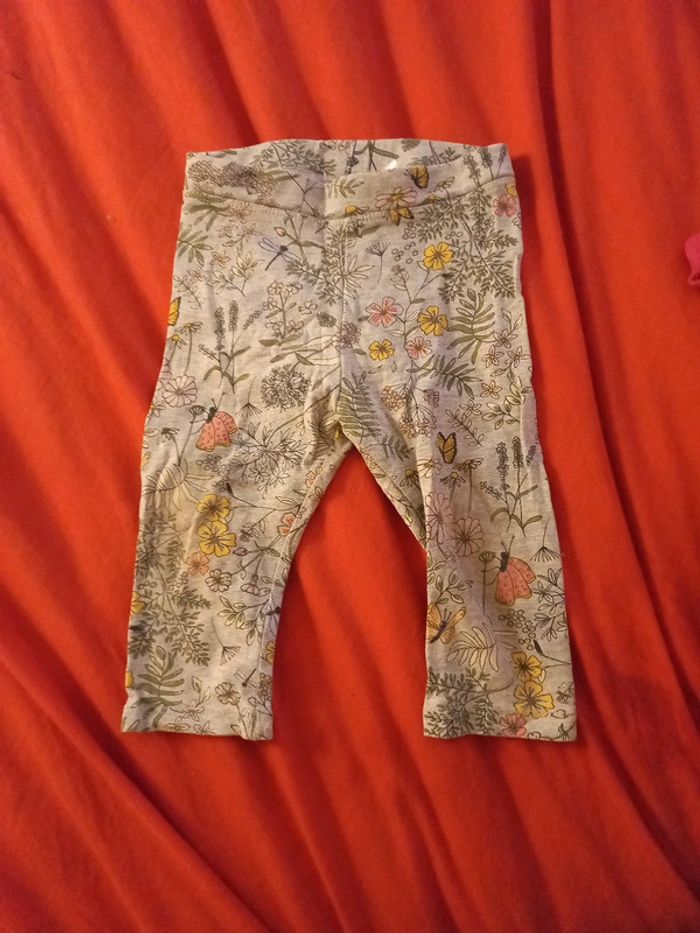 Beau leggings Fleuri 4 a 6 mois