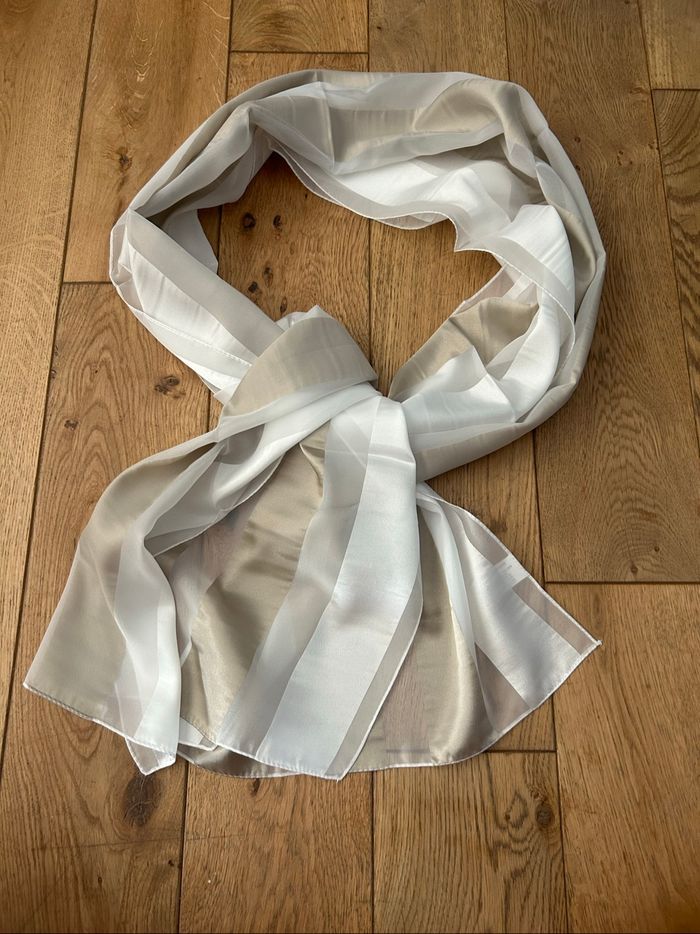 Écharpe étole - Transparent, Blanc et Beige - Neuve - photo numéro 3