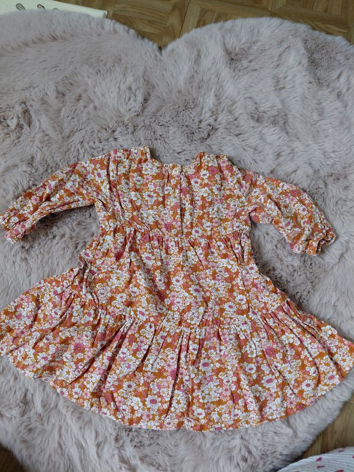 Robe légère 6 mois - photo numéro 2