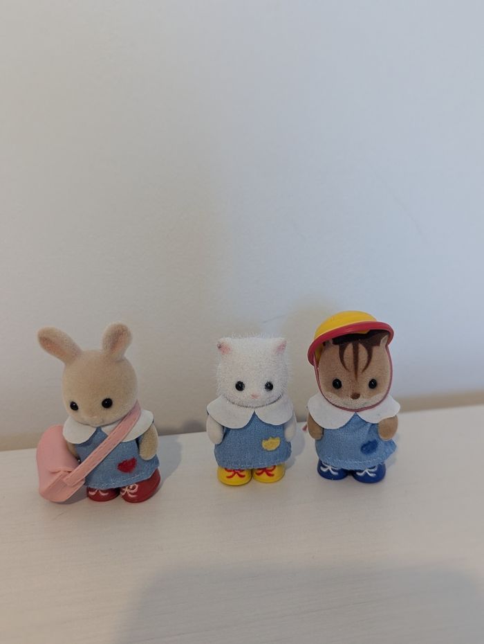 sylvanian families nursery friends 5262 lapin, chat et écureuil