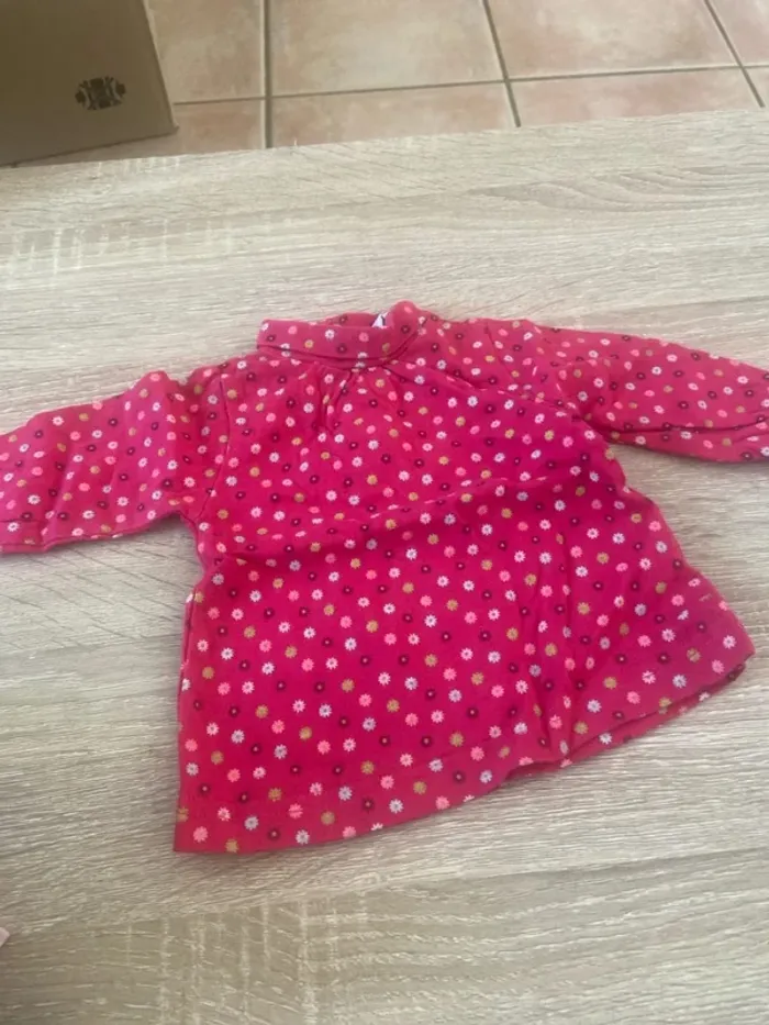 Lot fille 1 mois (8 pièces) - photo numéro 8