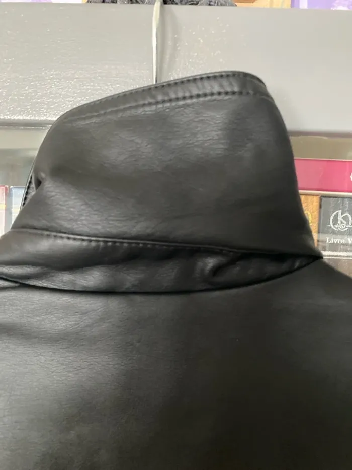 Superbe veste en simili cuir noir M&S mode 46 - photo numéro 6