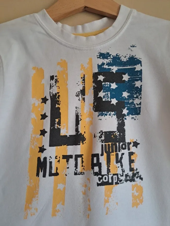 T-shirt garçon 5 ans blanc comme neuf - photo numéro 2