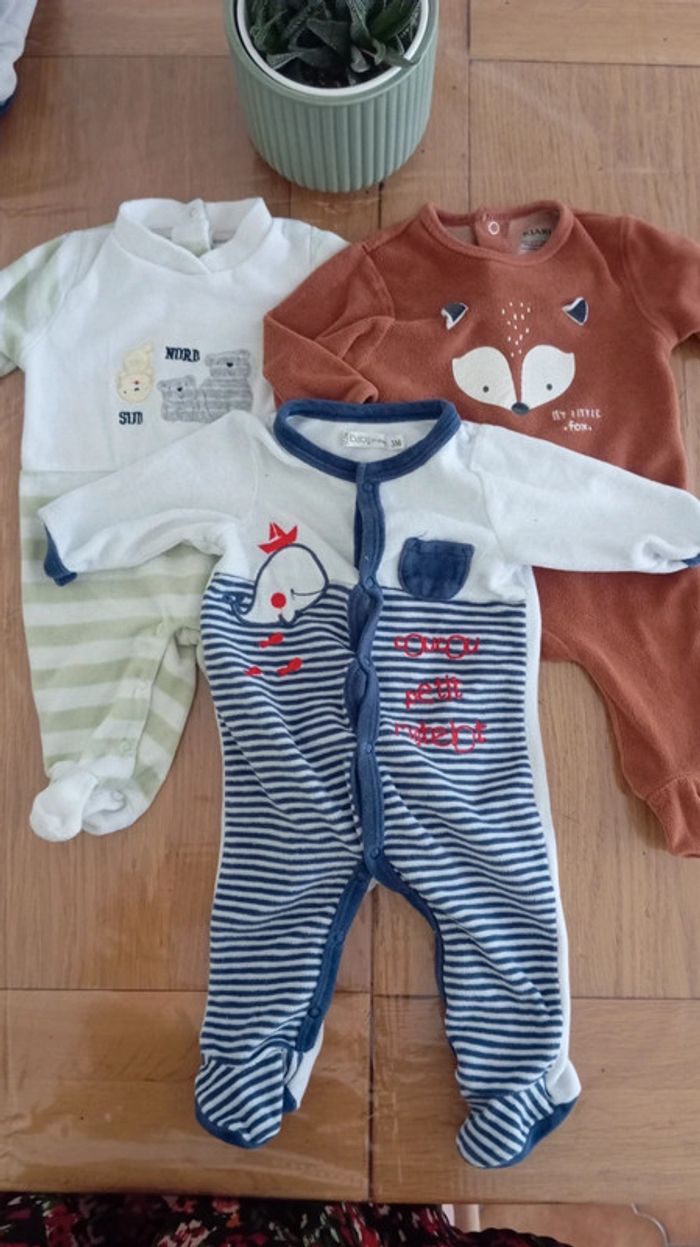 Lot de 9 pyjamas - photo numéro 6