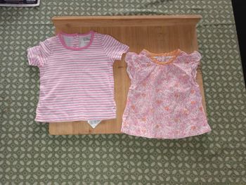 2 t shirt Disney fille 0/3m