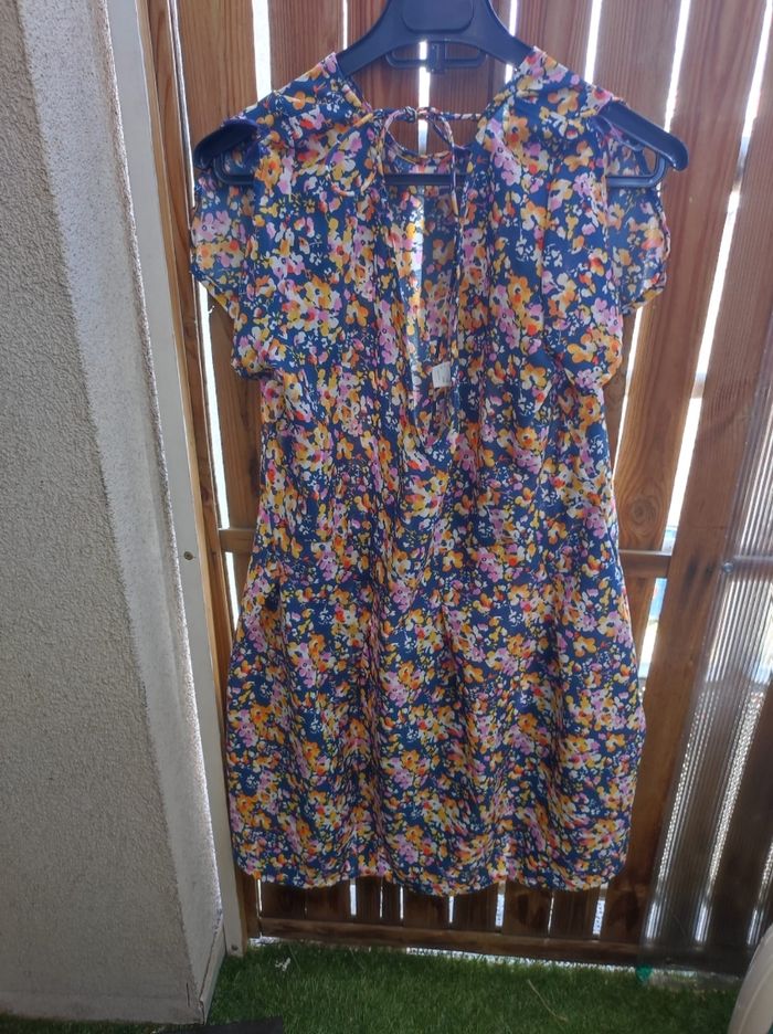 Robe fleurie - photo numéro 2