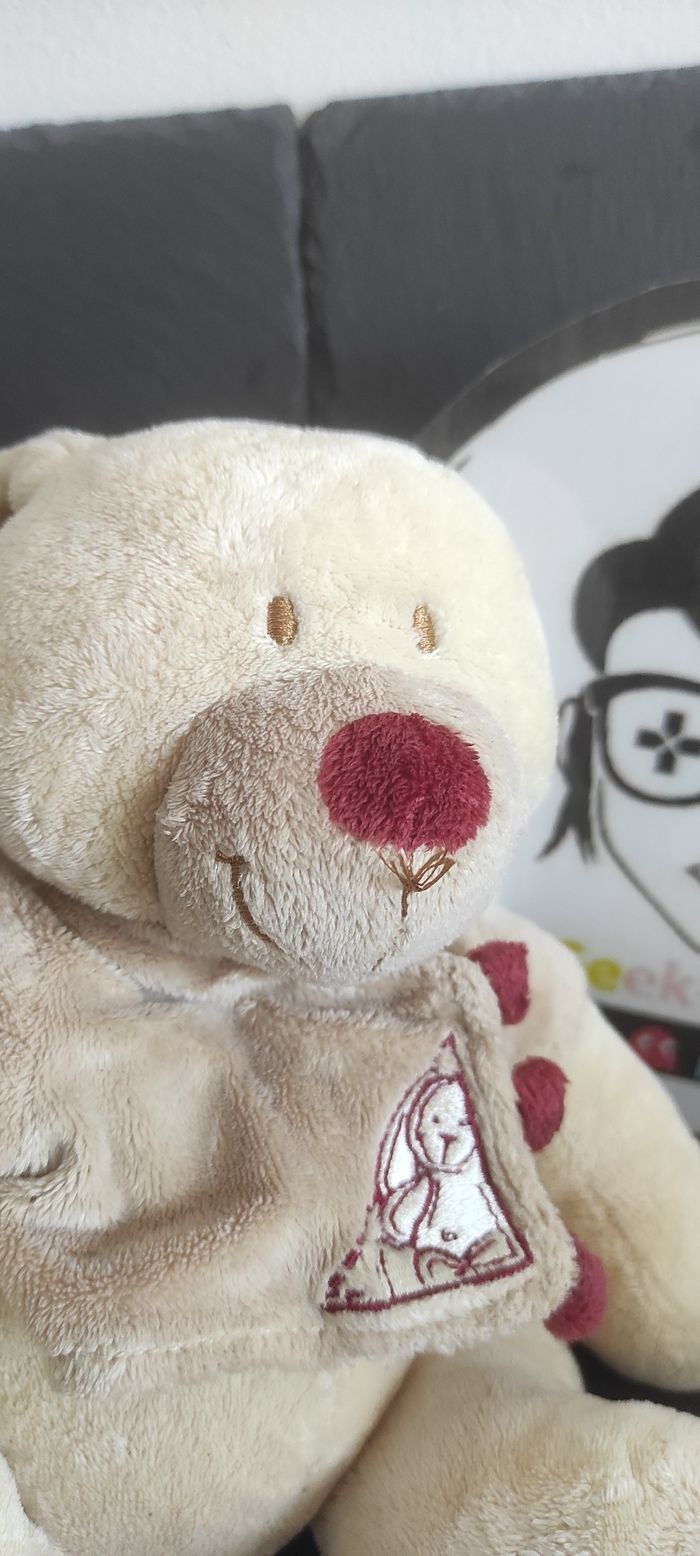 doudou peluche lapin bastien beige marron jaune rouge nicotoy ancien Gilet Blanc - photo numéro 2