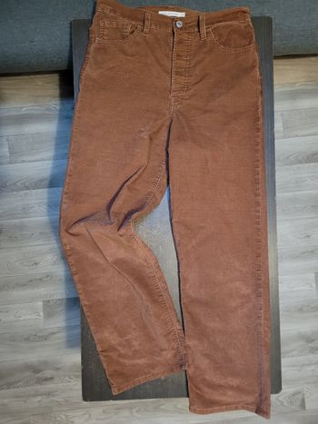 Levi’s Ribcage Straight W29 – Velours marron – Taille haute – Comme neuf