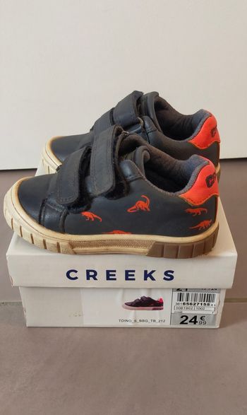 Baskets garçon bleu dino