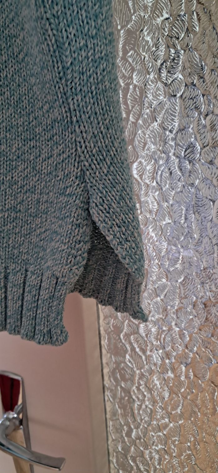 PULL VERT - photo numéro 2