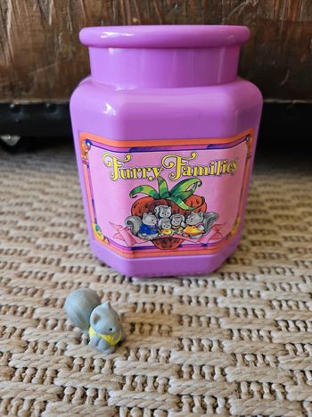 Maison furry secret families vintage