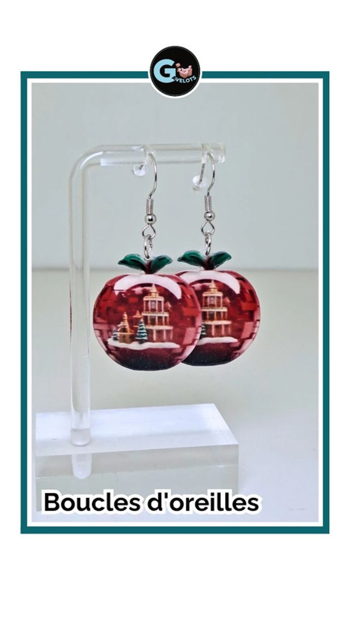 🦚Boucles d'oreilles boule de Noël - photo numéro 2