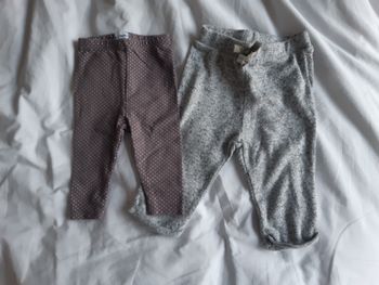 Lot 2 pantalons La halle 3 mois