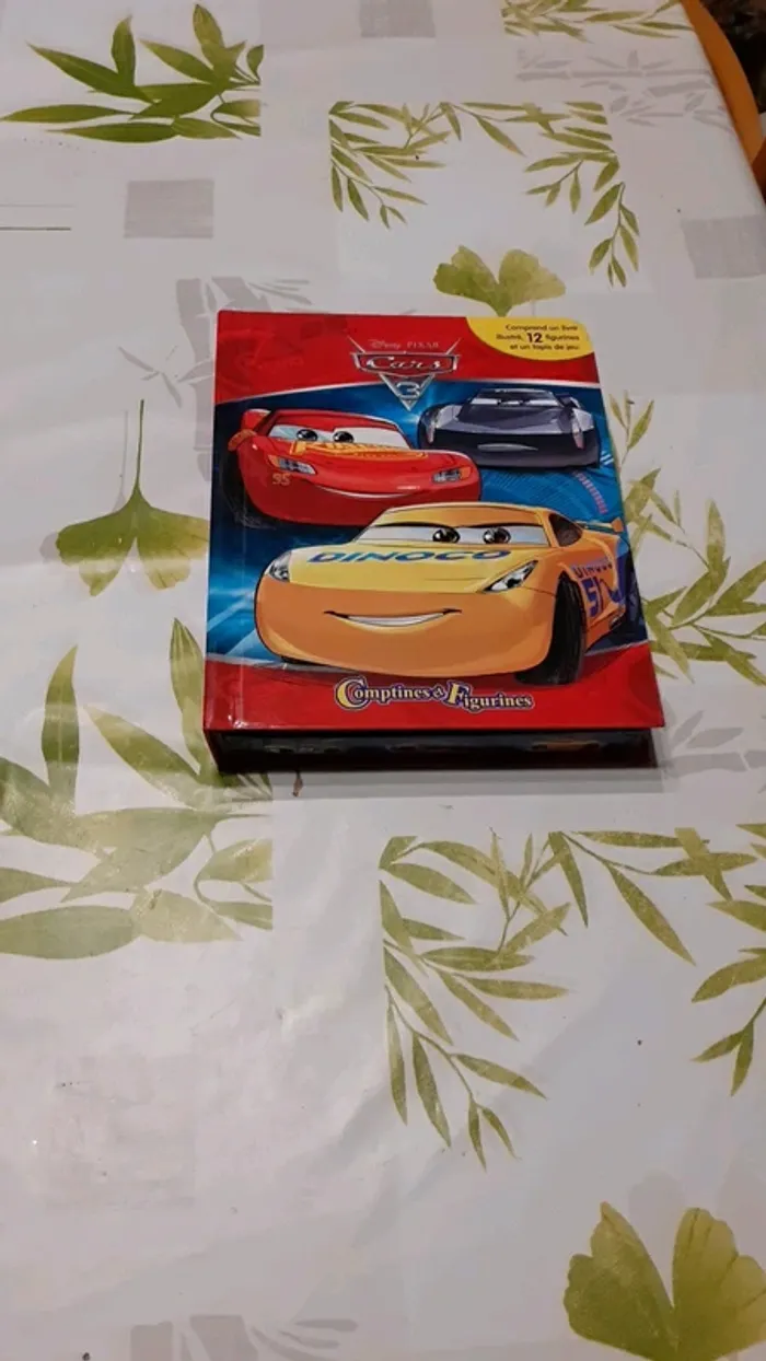 Livre jeu Cars 3