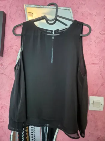 T-shirt noir Terranova