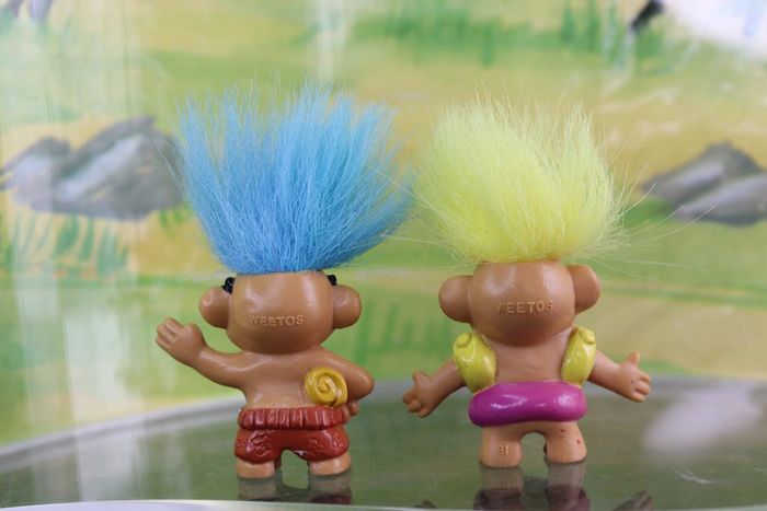 Lot figurines trolls en vacances - photo numéro 7