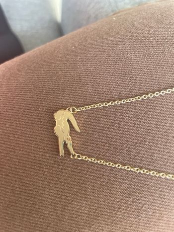 Collier doré Lacoste 