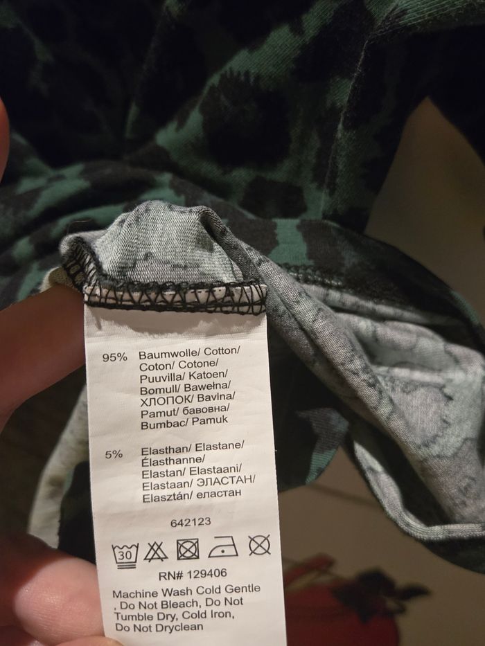 T-shirt vert imprimé leopard T.44/46 Bonprix - photo numéro 6