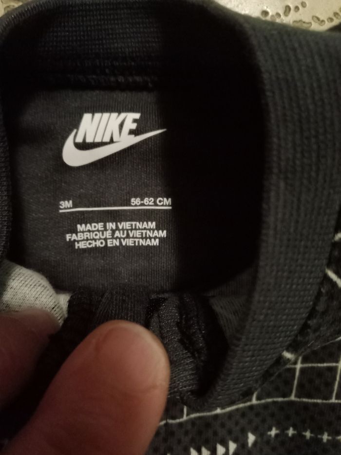 Combinaison  nike - photo numéro 2