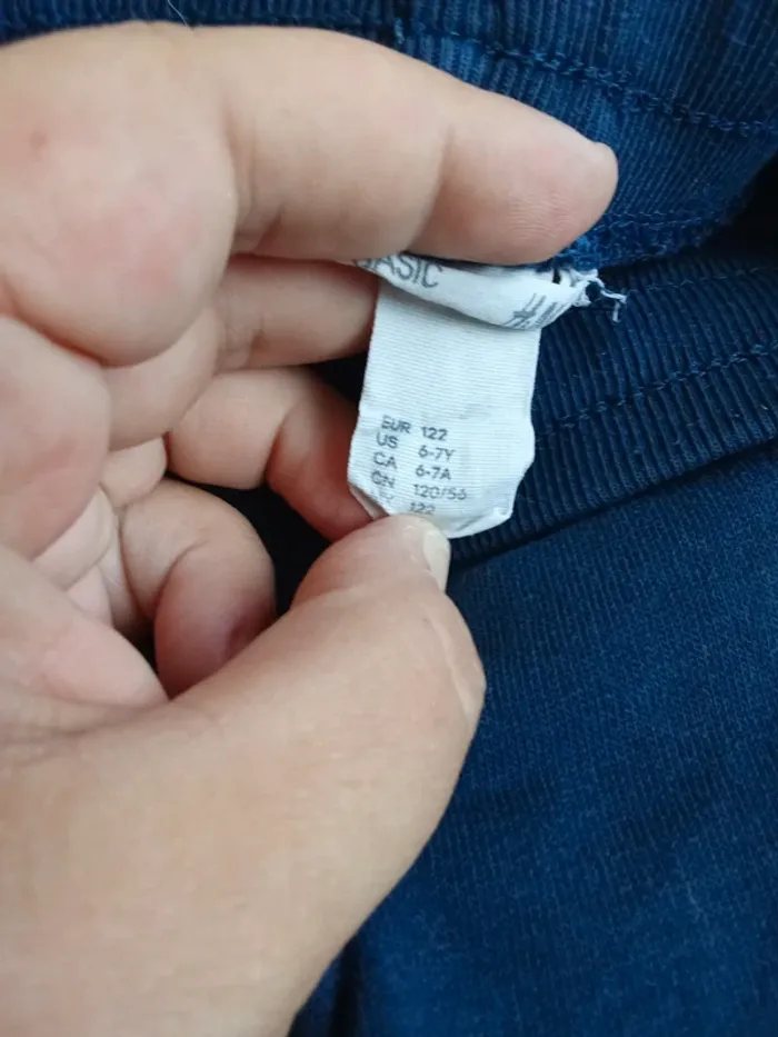 Short garçon ⭐ très bon état ⭐ Taille 7 ans ⭐ H&M - photo numéro 3